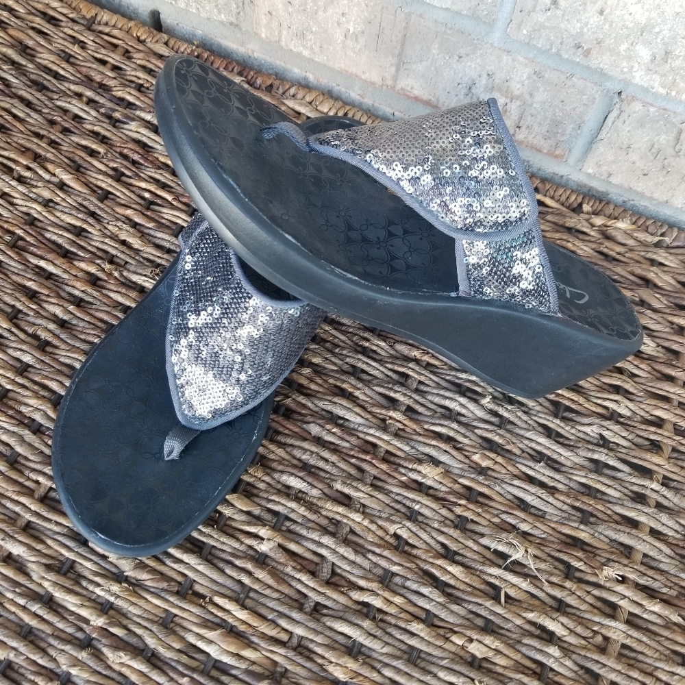 Clarks Wedge Flip-Flop Sandals W/ Pewter Sequins (Womens 10)(26065719)